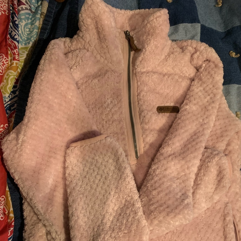 Columbia Pull Over